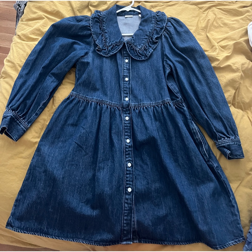 Levi’s Denim Dress with Pockets Small